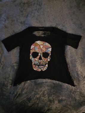 The Classic Black Women's Skull Mosaic Short Sleeve Top